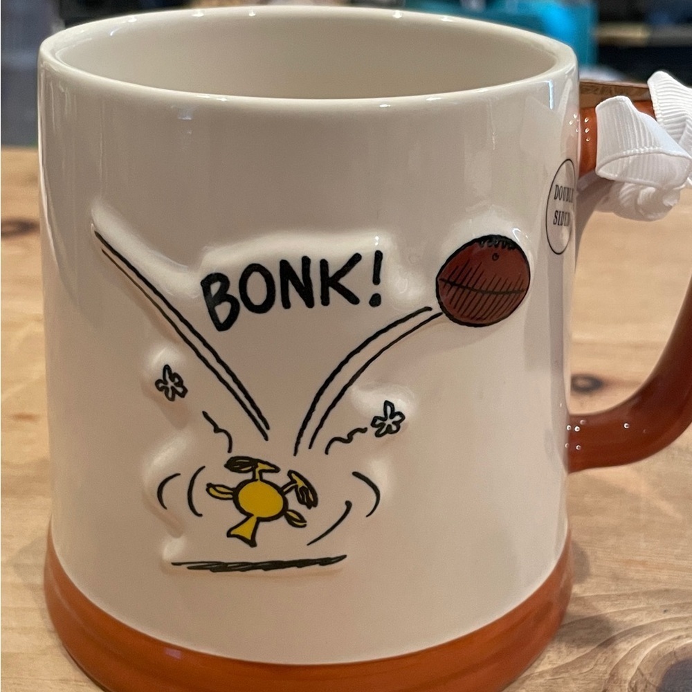 NWT Rae Dunn x Peanuts Snoopy Woodstock football teamwork mug